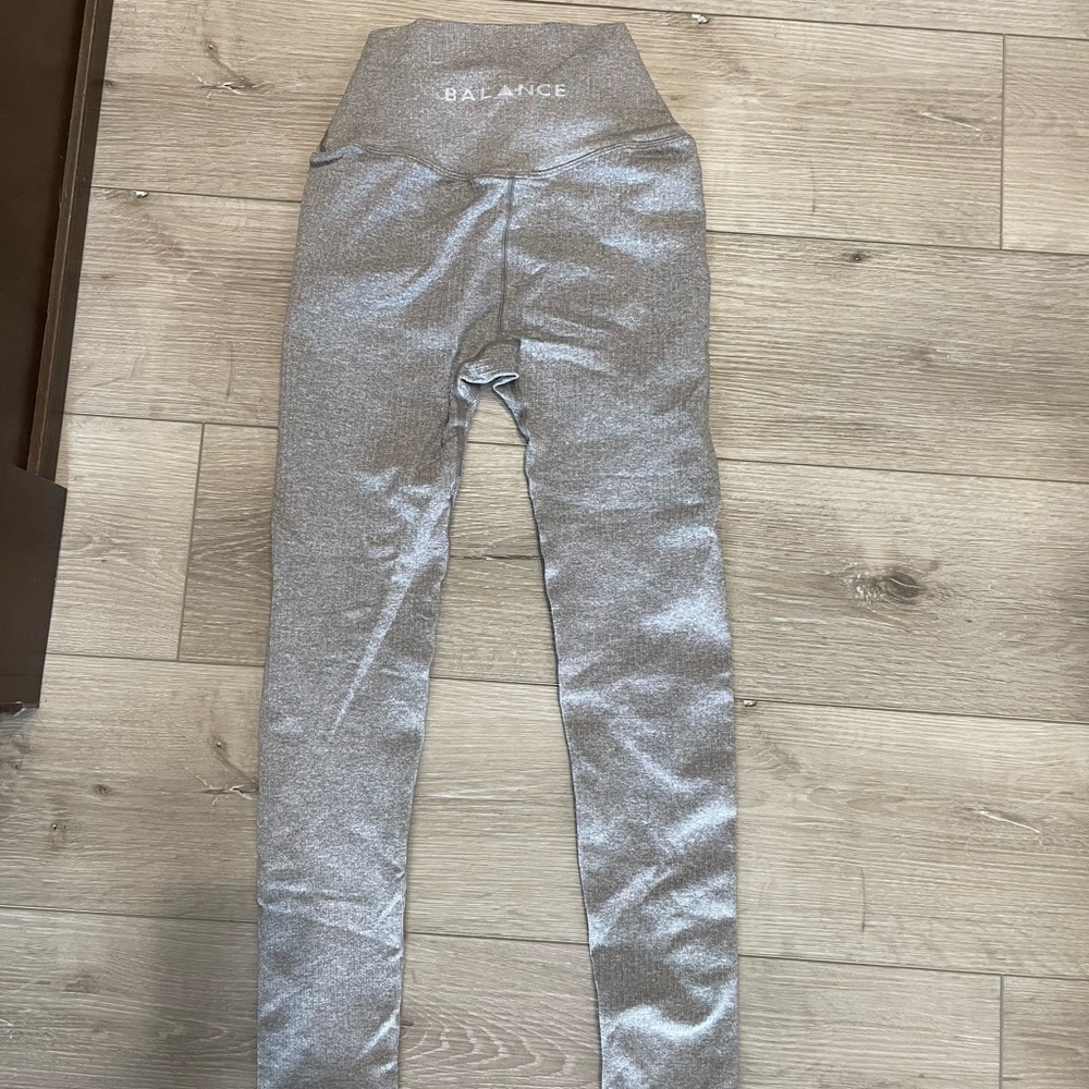 Womens XS Balance Athletica channel pant.